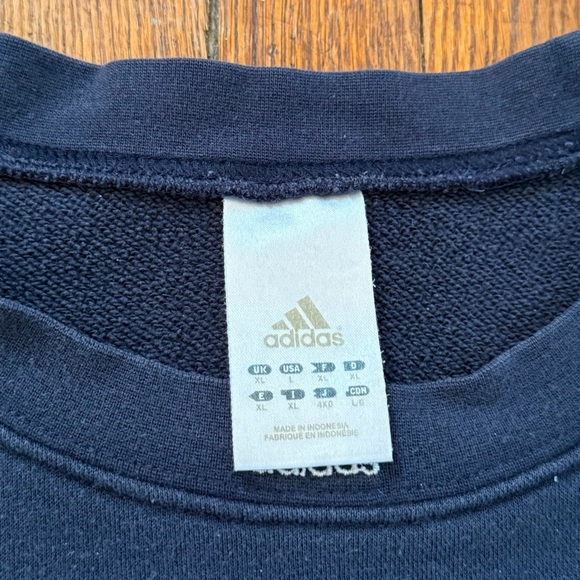 Y2K adidas Vintage Crewneck Sweater - Picture 3 of 9